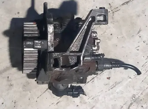 Citroen C5 Fuel injection high pressure pump 9654794380A 0445010102 0312374
