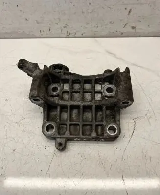 Audi A5 8T 8F Engine mounting bracket