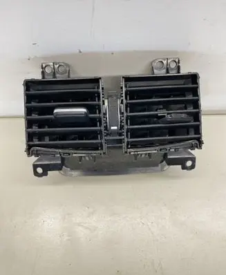 Lexus ES 300h (6th Gen) Rear air vent grill 5886733010 5886033060