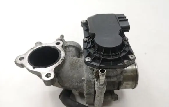 Mazda CX-7 Throttle valve R2AA136B0 0071000136M30