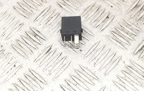 Volvo V70 Other relay V23074 44061142A 9494783