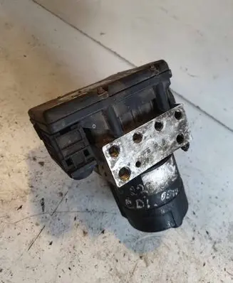 Mercedes-Benz C W202 ABS Pump 10099013272 A0034310112 K3U9F29H72