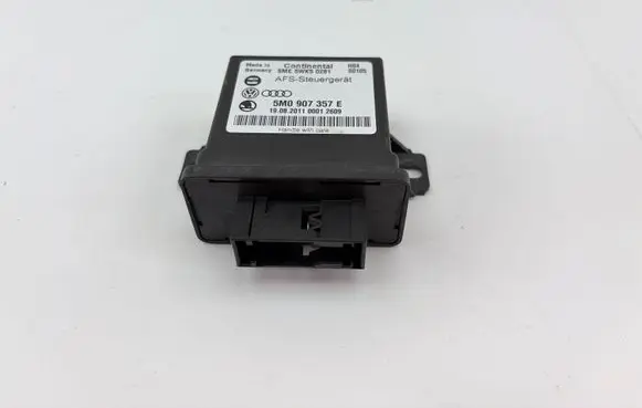 Volkswagen PASSAT B7 Light module LCM 5M0907357E