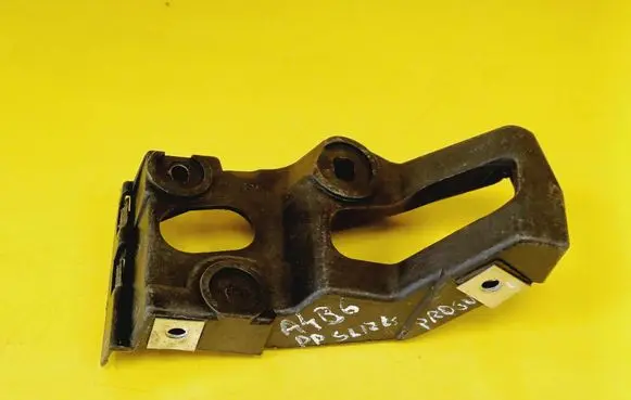 Audi A4 S4 B6 8E 8H Fender mounting bracket 8E0853922B