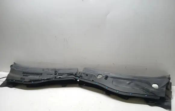 Mazda 3 III Wiper trim BJS7-507X2