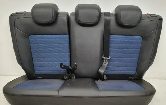 Opel Corsa D Second row seats 