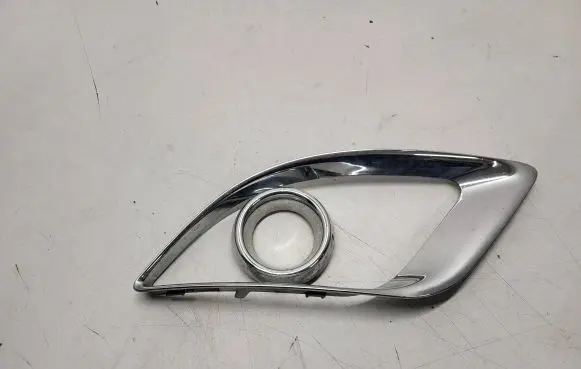 Dodge Durango Front fog light trim/grill 51137444B