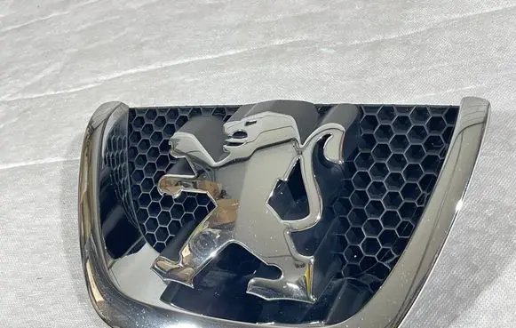 Peugeot 5008 Manufacturer badge logo/emblem 303002001 18C0001030