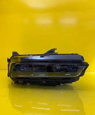 BMW 7 G70 Headlight/headlamp 5A63724-02