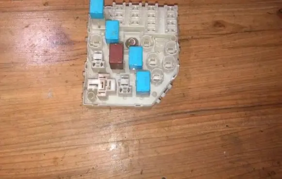 Toyota Corolla E120 E130 Fuse box set 10213l23