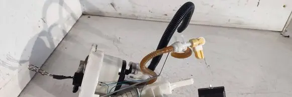 BMW 3 E92 E93 Fuel level sensor 