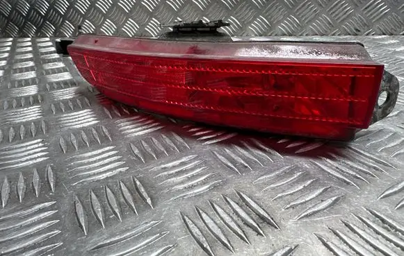 Volkswagen Touareg II Rear fog light 7P6945701B 7P6945701C