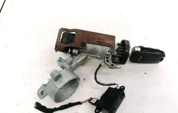 Opel Insignia A Ignition lock 13501002 25799293
