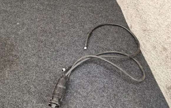 Land Rover Discovery 5 Windscreen/windshield washer pump 1048413003 180203A