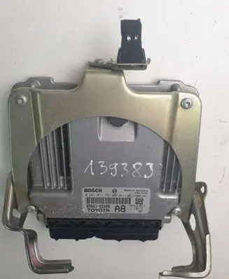Toyota Corolla E120 E130 Engine control unit/module 8966102A80 0281011731 1039S110