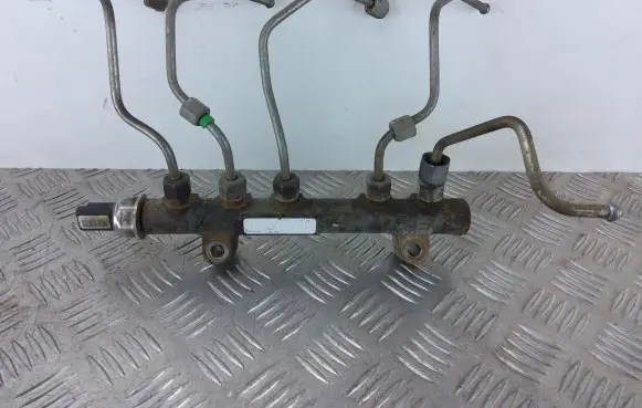 Citroen Berlingo Fuel main line pipe 9670076780