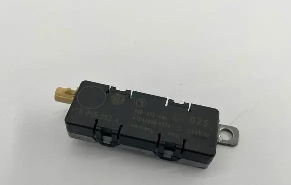 Volkswagen PASSAT CC Aerial antenna amplifier 3C8035552A
