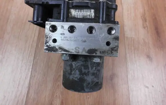 Subaru Impreza III ABS Pump 27536FG091 0265251516