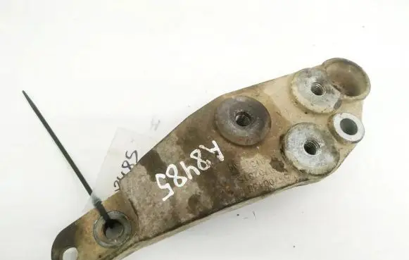 Fiat Grande Punto Engine mounting bracket 55700438 428702815