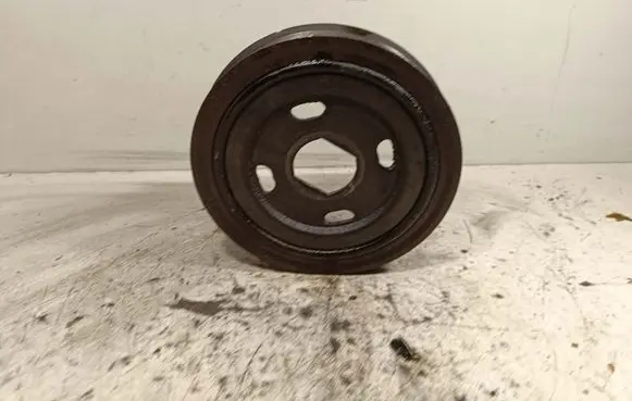 Nissan Qashqai Crankshaft pulley 