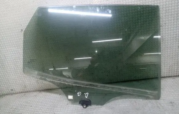KIA Venga Rear door window glass