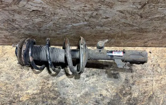 Lexus RX 330 - 350 - 400H Front shock absorber/damper 4851048100