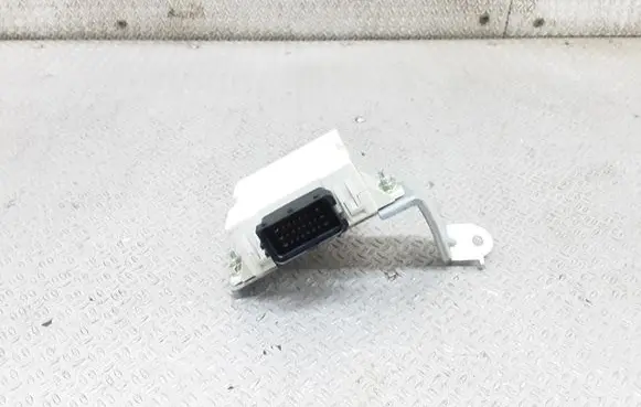 Toyota Avensis T250 Window wiper relay 8594005020