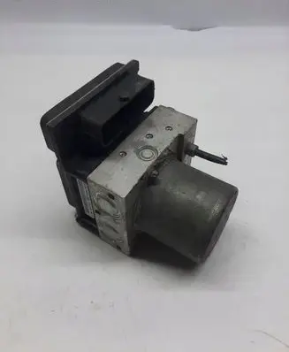 Audi A4 S4 B8 8K ABS Pump 8K0907379AA