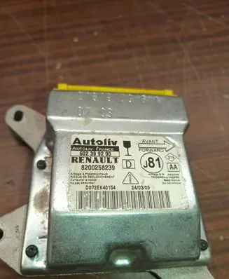 Renault Espace - Grand espace IV Airbag control unit/module 8200258239 602399200 D072EK40154