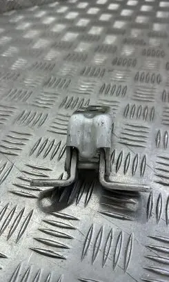Opel Astra K Rear door upper hinge