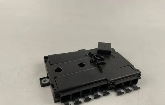 Mercedes-Benz E W213 Fuse module A2135401115