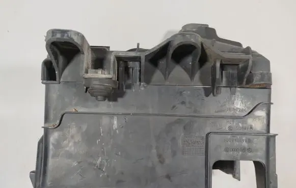 Battery box tray