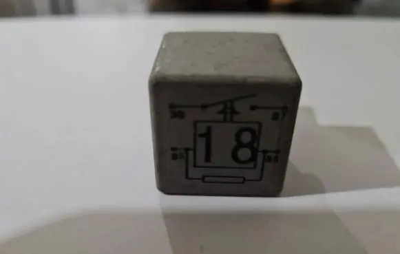 Volkswagen Golf IV Other relay 191937503
