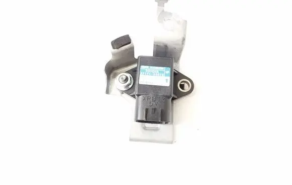 Lexus LS 460 - 600H ABS wheel speed sensor 8919150020