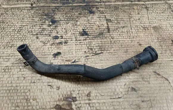 Skoda Yeti (5L) Engine coolant pipe/hose 1K0121087R BT014617