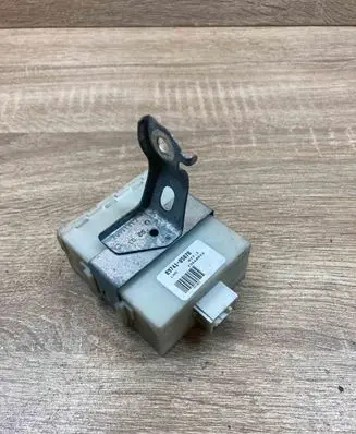 Toyota Avensis T250 Other relay 8974105070 73668012