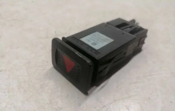 Volkswagen Golf IV Hazard light switch 1J0953235J PA66GF30