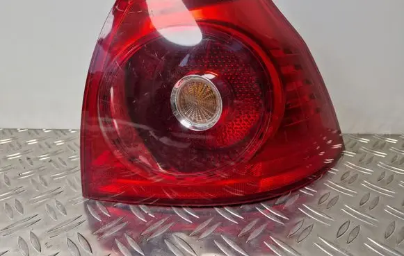 Volkswagen Golf V Rear/tail lights 1K6945096E