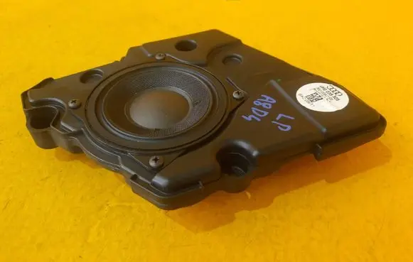 Audi A8 S8 D4 4H Front door speaker 4H0035305