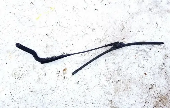 Ford Focus C-MAX Front wiper blade arm