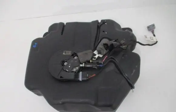 Mercedes-Benz E A207 AdBlue liquid reservoir A2074701301 1020596