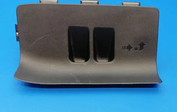Mercedes-Benz B W245 Trunk/boot trim cover A1696940133