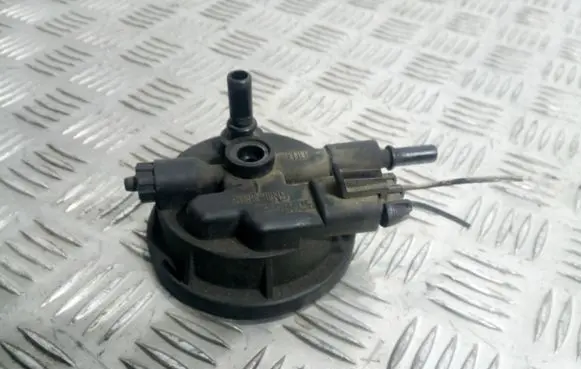Renault Megane I Fuel filter bracket/mount holder 