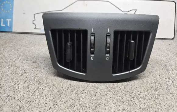 BMW 7 E65 E66 Rear air vent grill 7002395 8385257 14121810