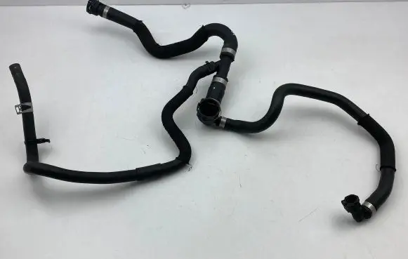 Volvo V90 Cross Country Engine coolant pipe/hose