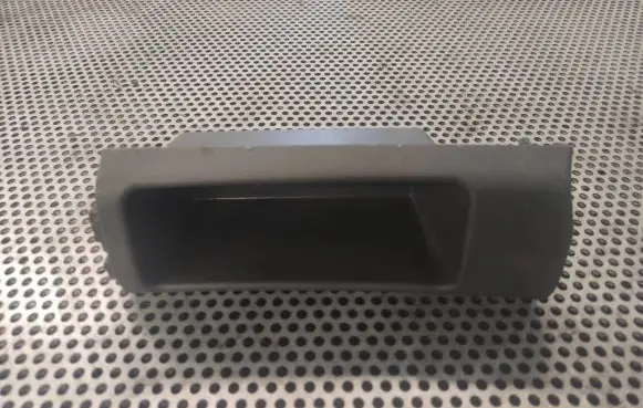 Iveco Daily 4th gen Side speaker trim/cover 5801259226