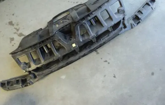 Renault Megane III Front grill 620367065