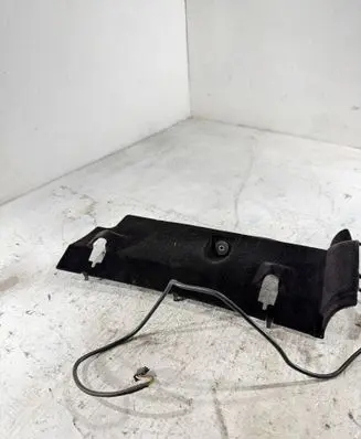 Mercedes-Benz E W211 AUX in-socket connector A2116890108 A2115409910