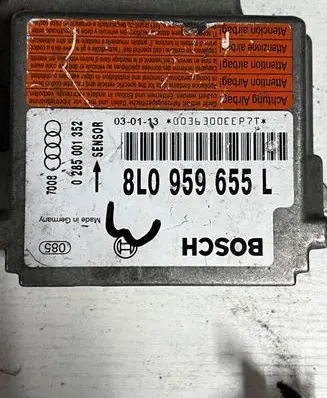 Audi A3 S3 8L Airbag control unit/module 8L0959655L