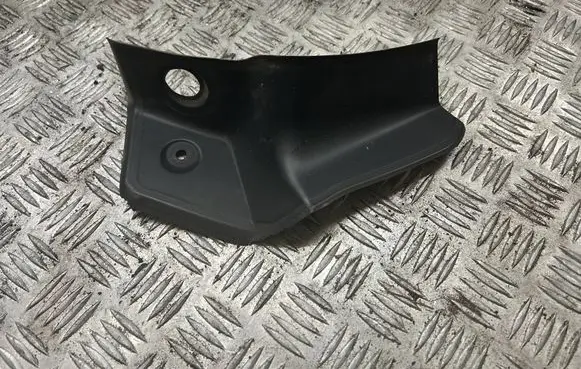 BMW X1 F48 F49 Rear/tail light trim molding 7350721